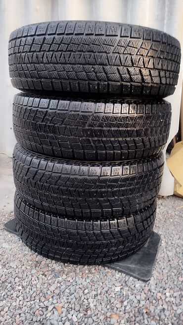 шины бу бишкек оптом: Комплект из 4 зимних шин липучка. Размер: 215/65 R16, производство
