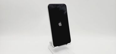 Apple iPhone: IPhone Xr, Б/у, 64 ГБ, Белый, Чехол, 77 %