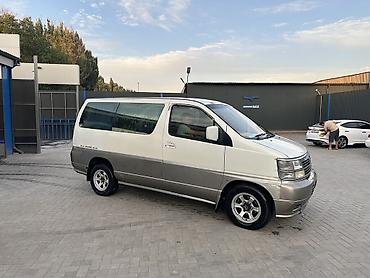 мир света: Nissan Elgrand: 1999 г., 3 л, Автомат, Дизель, Минивэн — 4