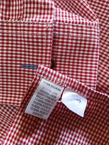 pull and bear belgrade: Muški lot garderobe koji se sastoji od tri komada: - **C&A — 4