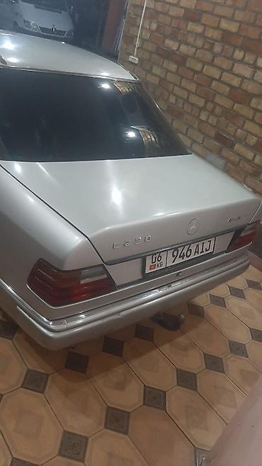 Продажа авто: Mercedes-Benz E-Class: 1993 г., 2.8 л, Бензин, Седан — 4