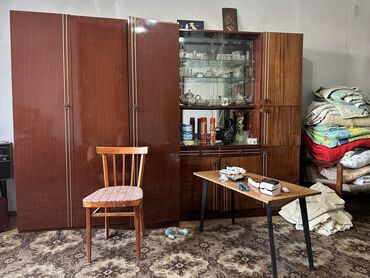 мебель распродажа: Продаю советскую мебель (полировку) одеяла подушки, посуда и т.д