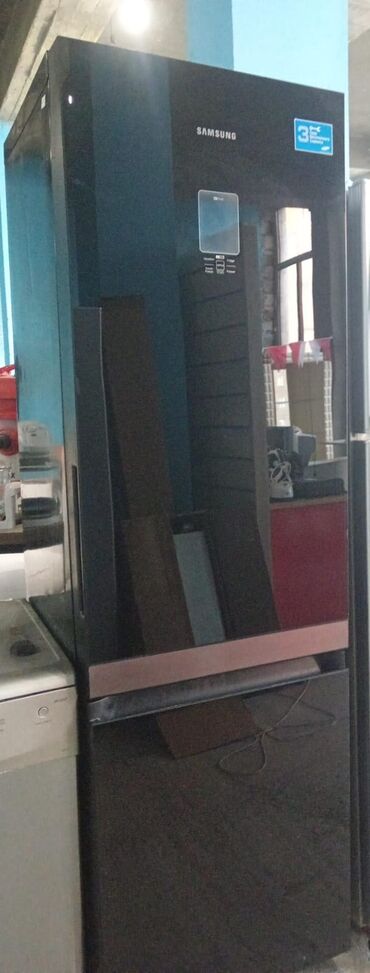 Soyuducular: 2 qapılı Toshiba Soyuducu Satılır, rəng - Qara — 3