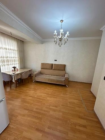Mənzillər: 3 otaqlı, Yeni tikili, 85 kv. m — 4