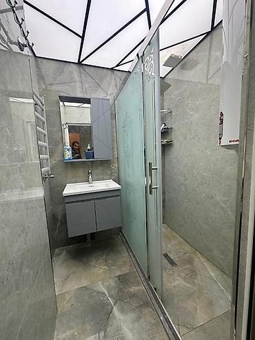 2 ci mikrorayon: Bakı, 8-ci mikrorayon, 2 otaqlı, Köhnə tikili, m. Azadlıq Prospekti, 65 kv. m — 6