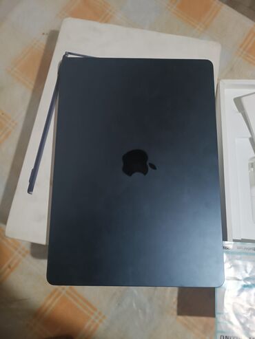 soyuducu samsung rt35k5440s8wt: Apple MacBook (Midnight rəng) - 13.6" Liquid Retina ekran: incə