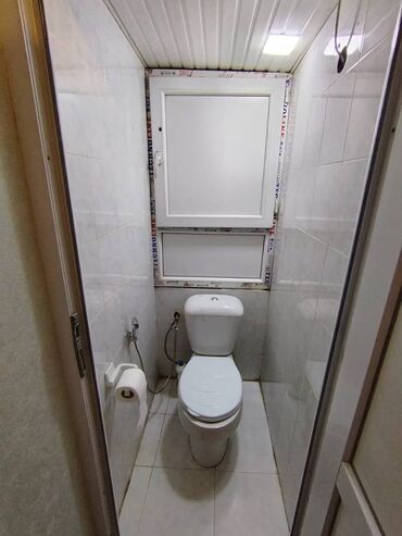 Uzunmüddətli kirayə mənzillər: 20 yanvar metrosuna 5 dəq məsafədə, 5 mərtəbənin,5-ci mərtəbəsində,2 — 8