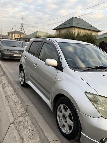гитара на ист: Toyota Ist: 2002 г., 1.5 л, Автомат, Бензин, Хэтчбэк — 3