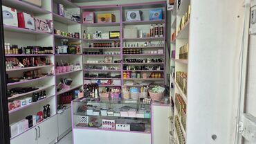 салон красоты: Nərimanovda Salon malları magazamda biznesimi satıram. Maraqlanan