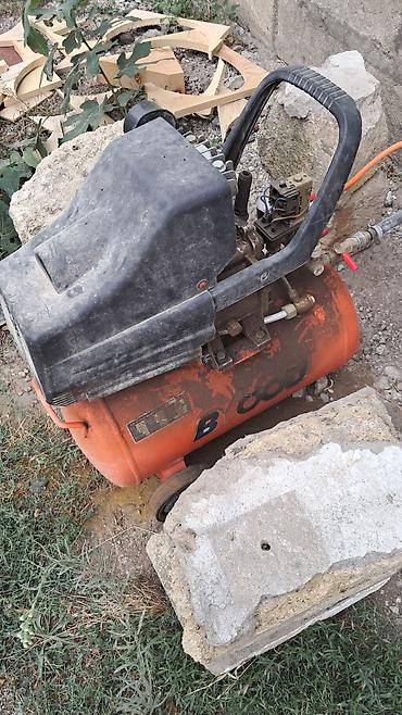 kompressorları: Kompressor hava vuran Tam işləkdir. 50 yazılıb amma təmiz 40 yıgır — 1