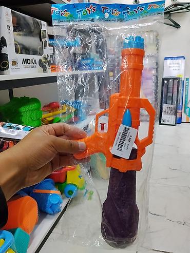 Игрушечный пистолет для воды Яркий водяной пистолет в оранжево-синем