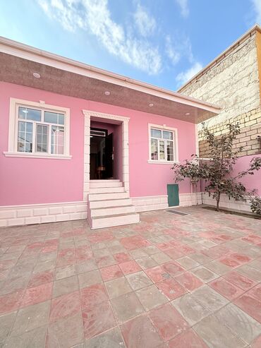 gence emlak heyet evleri: Ev xirdalanda yerlesir.Iase obeyektlerine yola yaxindi.1 mərtəbəli