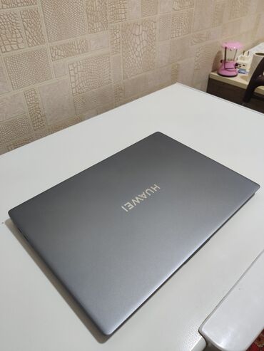 işlənmiş notebook: Intel Core i5, 8 ГБ ОЗУ, 14 "