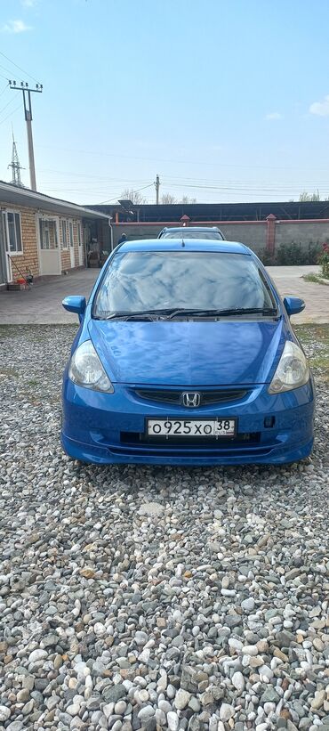 продаю аварийный машина: Honda Fit: 2004 г., 1.5 л, Вариатор, Бензин, Хэтчбэк