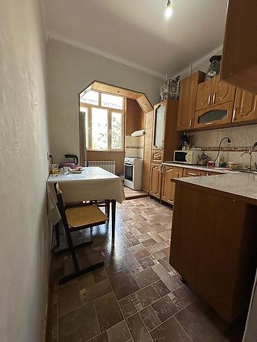 Продажа квартир: 3 комнаты, 68 м², 105 серия, 3 этаж — 7
