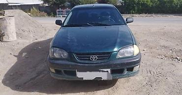 Toyota Avensis: 1998 г., 1.6 л, Механика, Бензин, Седан