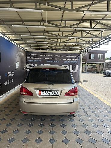 тойото ипсум: Toyota Ipsum: 2002 г., Автомат, Бензин, Минивэн — 3