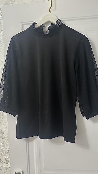 Брючные костюмы: Женская одежда, покупала в Дубаи/Италии, размер s/m, l до 44. Цены от at lalafo.kg — 39 Брючные костюмы: Женская одежда, покупала в Дубаи/Италии, размер s/m, l до 44. Цены от — 39