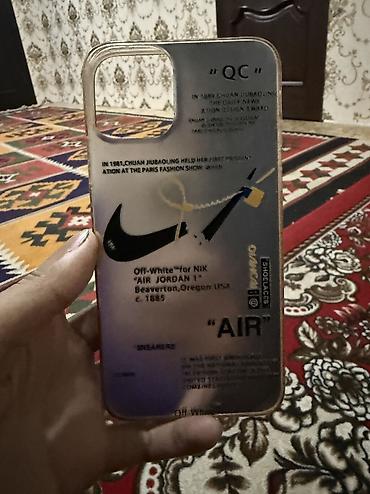 холодилик бу: IPhone 11 Pro Max, Б/у, 256 ГБ, Space Gray, Зарядное устройство, Чехол, Кабель, 75 % — 3
