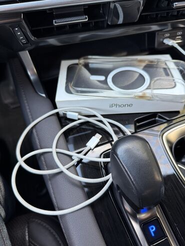 Apple iPhone: IPhone 15 Pro, Gümüşü, Face ID — 4