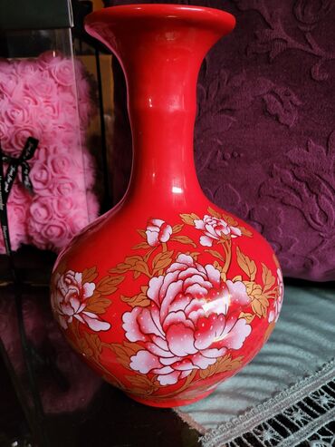 Ostali kućni dekor: Vaza nova iz 40,50ih. jing dezen kineski porcelan zar crvene na lalafo.rs — 7 Ostali kućni dekor: Vaza nova iz 40,50ih. jing dezen kineski porcelan zar crvene — 7