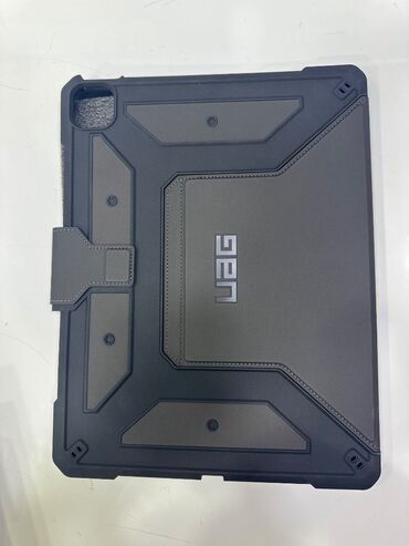 Чайники: UAG iPad Pro 12.9” (5th Gen) Book Case – Black 	•	Urban Armor Gear