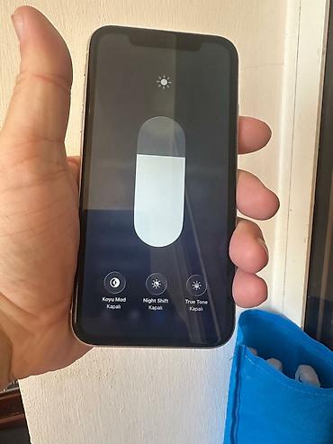 iphone sx: IPhone 11, 64 GB, Qızılı, Barmaq izi — 1