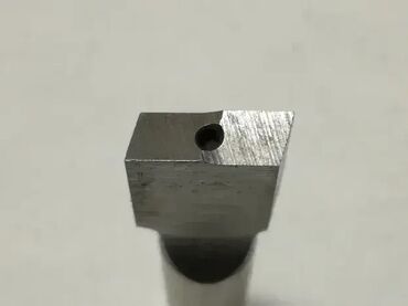 Ostali uređaji: Glodalo, burgija, svrdlo strugarski noz 13,2mm Fi10mm (2948) Glodalo — 9