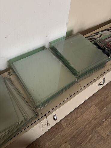 угловые стеклянные полки для ванной: Продам стекла, стеклянные полки, стекло