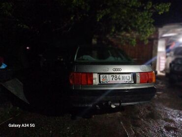 Транспорт: Audi 80: 1987 г., 1.8 л, Механика, Бензин, Седан