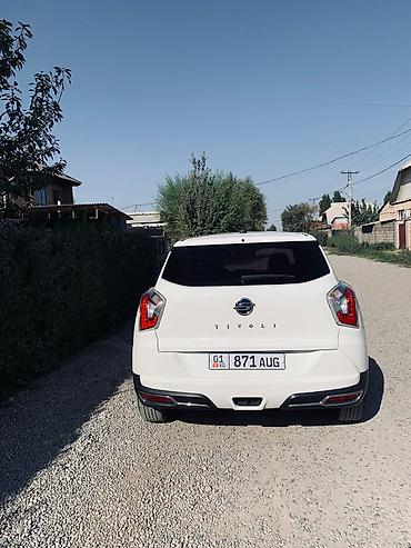 Транспорт: Ssangyong Tivoli: 2018 г., 1.6 л, Автомат, Дизель, Кроссовер — 3