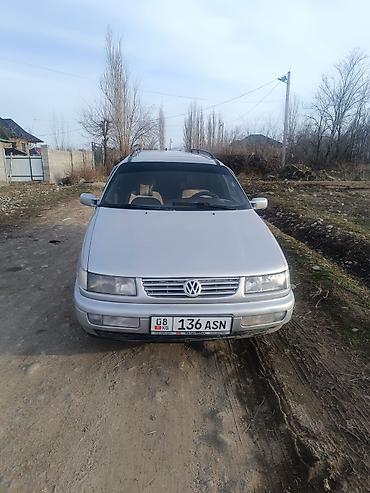 Volkswagen: Volkswagen Passat Variant: 1993 г., 1.8 л, Механика, Бензин, Универсал — 1