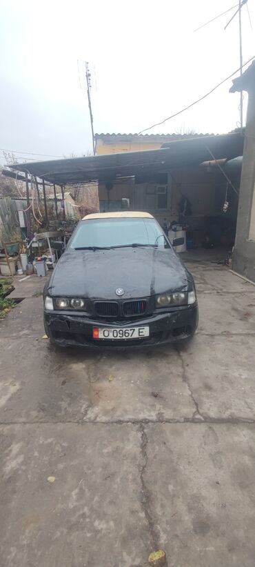 е39 4 4: BMW 3 series: 1992 г., 1.8 л, Механика, Бензин, Седан