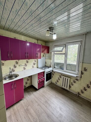 Продажа квартир: 3 комнаты, 58 м², 104 серия, 2 этаж, Старый ремонт