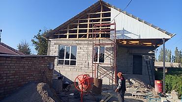 Продажа коттеджей и домов: Продаётся дом .жаны салынган.участок 5.5 обделка иши бар.баасы — 4