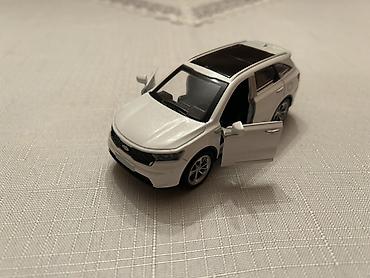 Oyuncaqlar: Miniatür KIA Sorento model maşın - Miqyas: təxmini 1:32–1:36 (kompakt — 7