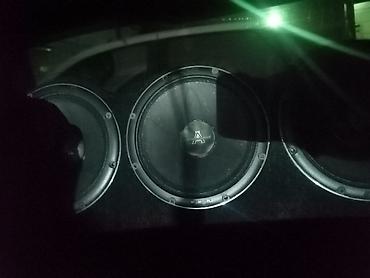 5250: Avtomobil üçün tam səs sistemi paketi - Subwoofer: Baqajda qapalı — 1