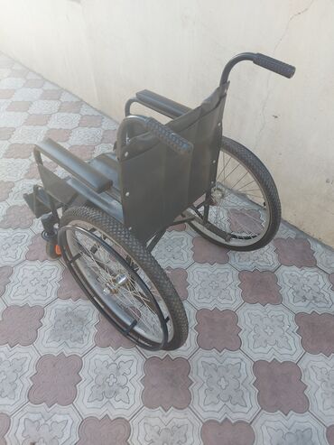 инвалидный коляска бу: Инвалидная коляска Б/У. В отличном состоянии. Складная