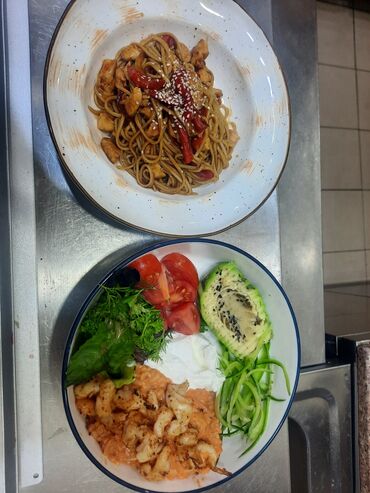 Aşpazlar: Salatçı, 21 yaş, 1-2 illik təcrübə -da lalafo.az — 11 Aşpazlar: Salatçı, 21 yaş, 1-2 illik təcrübə — 11