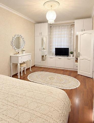 bakida: Bakı, 3 otaqlı, Köhnə tikili, m. Memar Əcəmi, 85 kv. m — 3