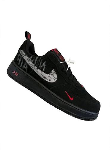 uptempo: Nike Air Force 1 – crne patike sa posebnom grafikom - Model: Air — 1