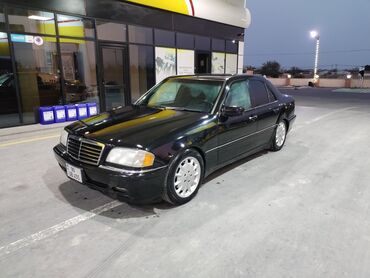 Mercedes-Benz: Mercedes-Benz C 180: 2.3 l | 2000 il Sedan — 12