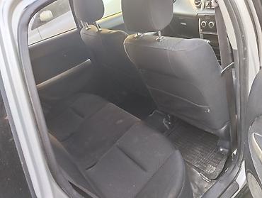 vaz 2114: Toyota Ist: 2003 г., 1.3 л, Автомат, Бензин, Хэтчбэк — 3