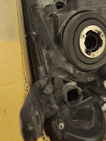 Faralar: Sol, Yaxın və uzaq vuran işıqlar Toyota, 2016 il, Orijinal, ABŞ, İşlənmiş — 8