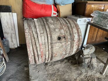 бак для муки: Бочка Жыгач, 300 л, Өзү алып кетүү, Акылуу жеткирүү