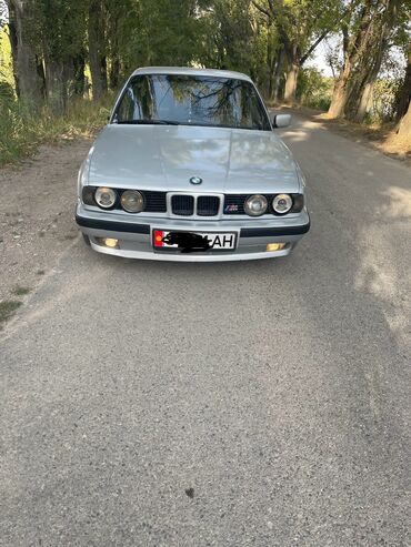 BMW: BMW 5 series: 1992 г., 2.5 л, Механика, Бензин, Седан