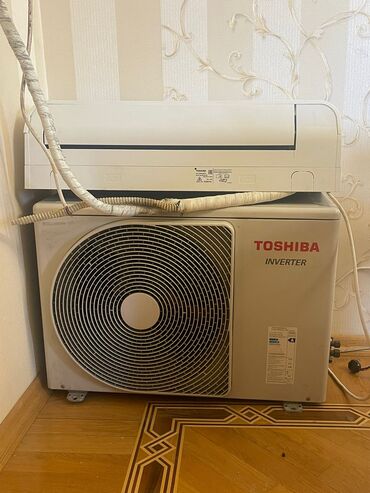 Qonaq otağı dəstləri: Kondisioner Toshiba, İşlənmiş, 30-35 kv. m, Split sistem, Kredit yoxdur
