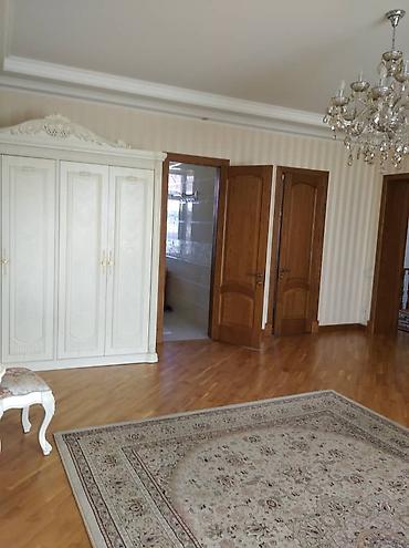 Долгосрочная аренда домов: 400 м², 6 комнат и более, Ала-Арча ТРЦ, Семейным — 15