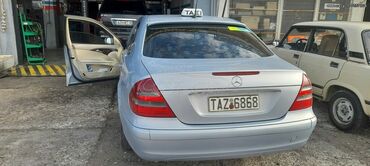 Μεταχειρισμένα Αυτοκίνητα: Mercedes-Benz E 220: 2.2 l. | 2004 έ. Sedan