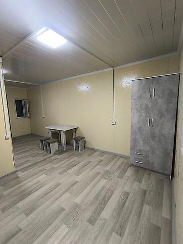 Сдается компактная студия с отдельным входом. Планировка и отделка: -